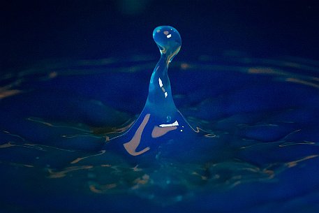 Wassertropfen Blau
